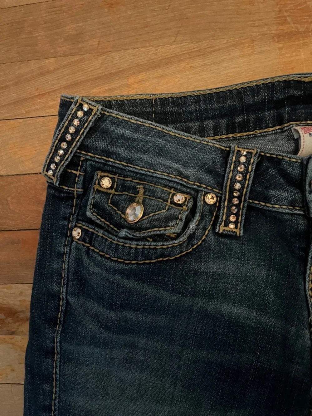 True Religion Dark Blue Boot Cut Jeans with Stud Accents Gold Vintage Y2kLowrise - Picture 2 of 7